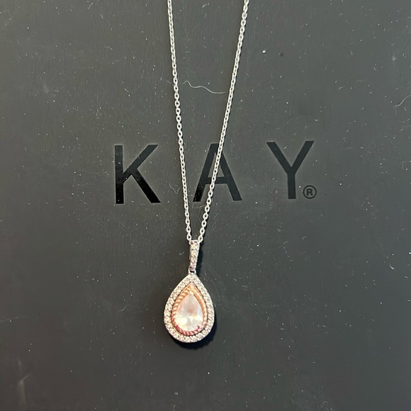 Kay Jewelers Teardrop Necklace - Picture 1 of 2